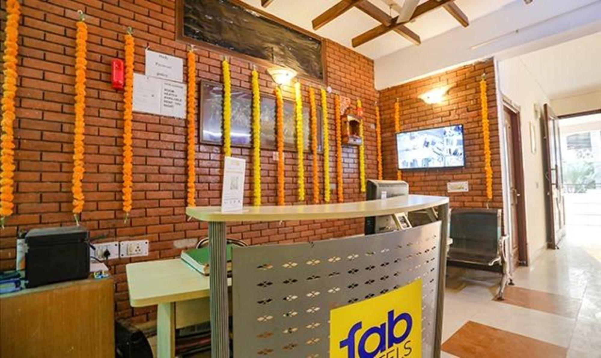 Fabexpress Ap International Noida Exterior foto