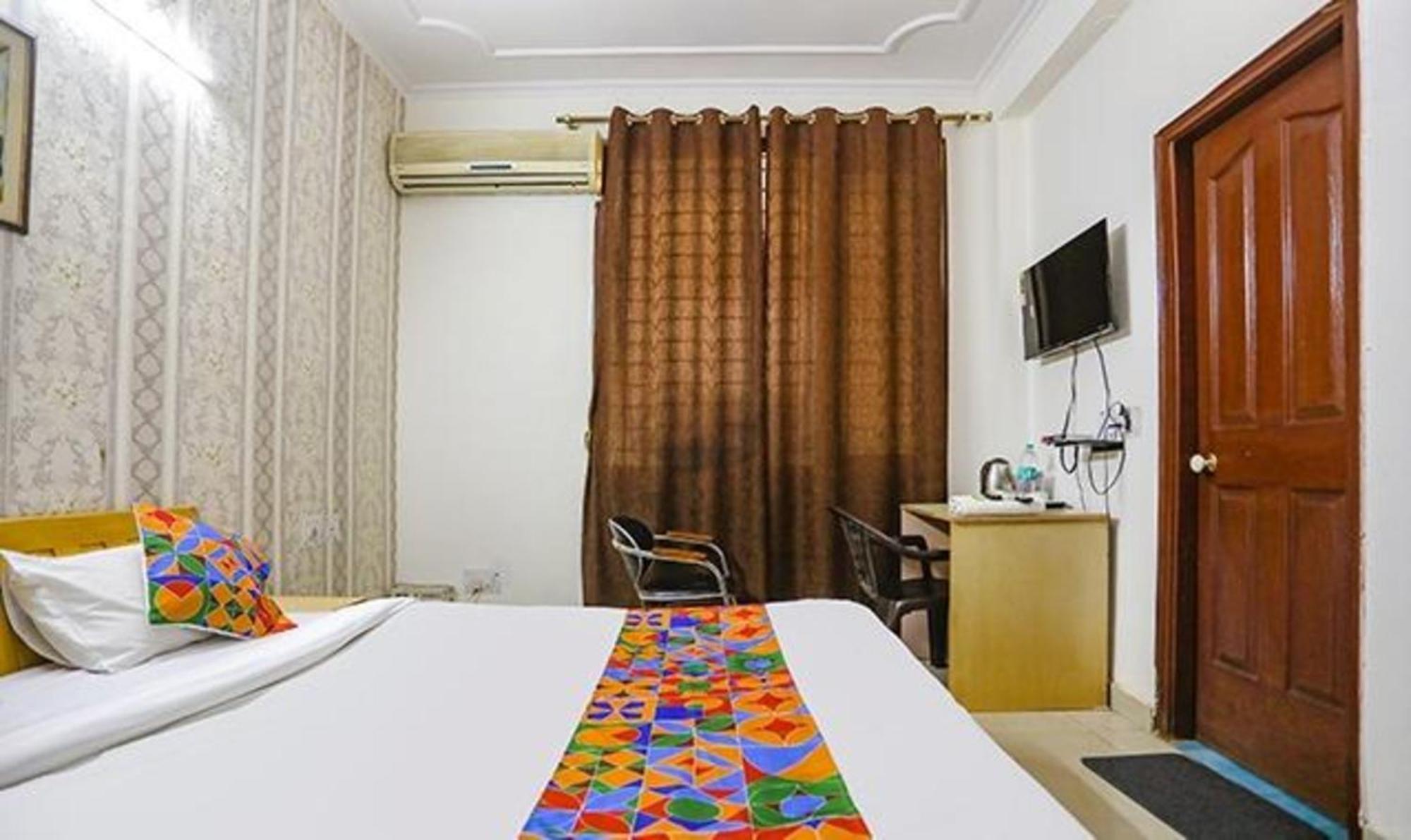 Fabexpress Ap International Noida Exterior foto